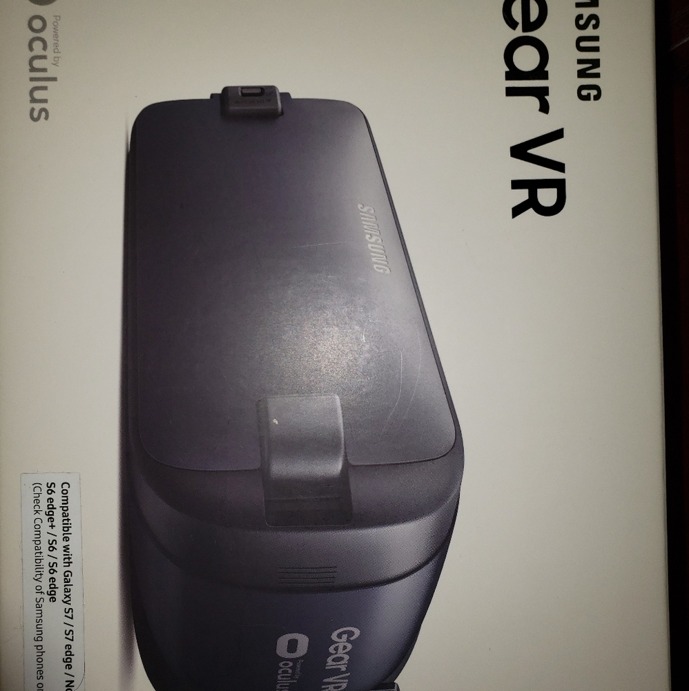 Virtual reality goggles